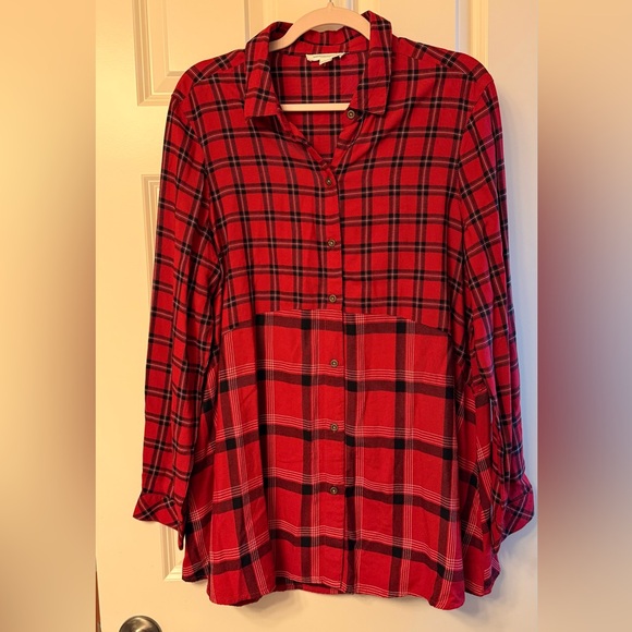 Beachlunchlounge Red and Black Plaid Shirt - Picture 2 of 7